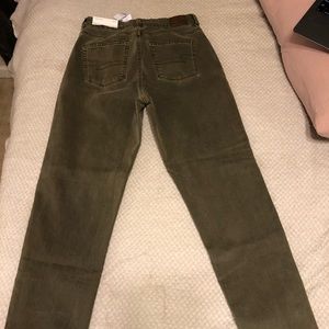 American eagle mom jeans